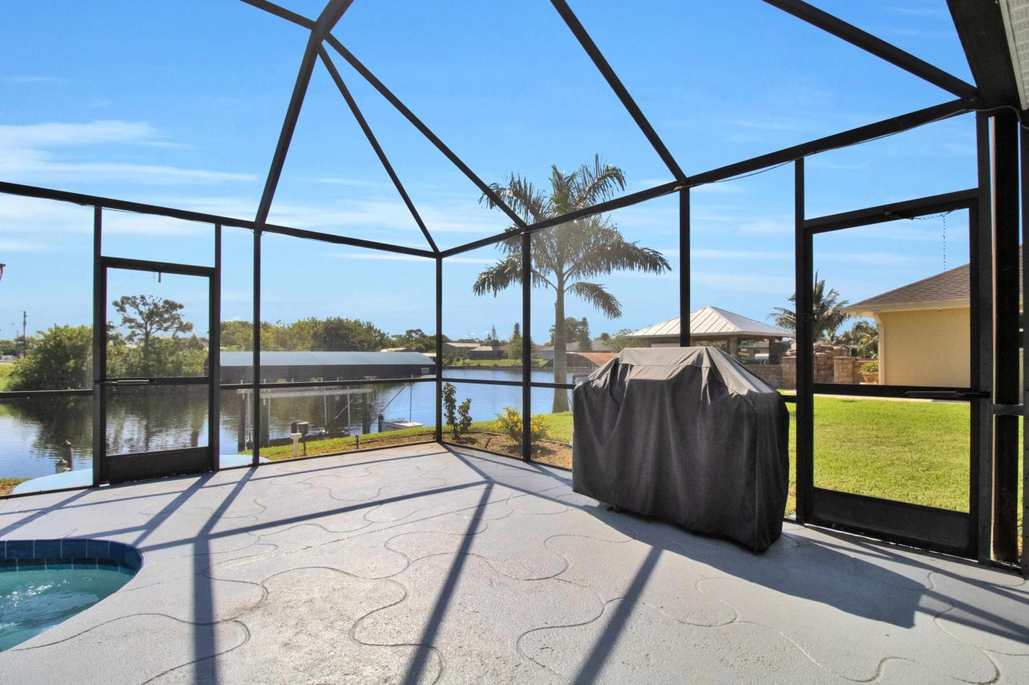 Pet Friendly Canal Front 3-Bedroom Grand Villa With Pool, Linai And Dock Порт-Шарлотт Экстерьер фото